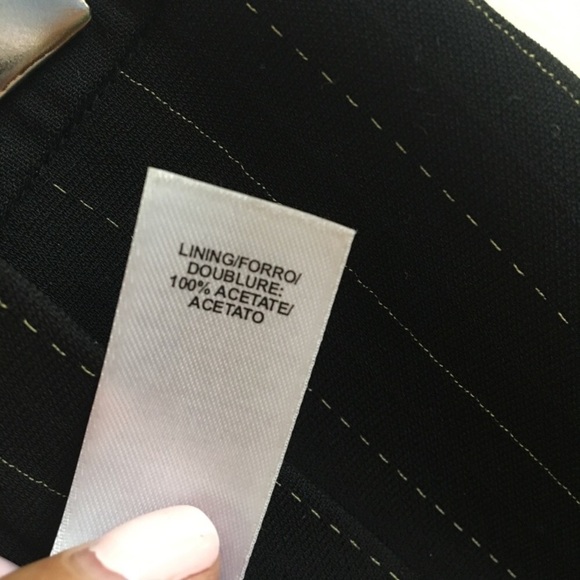 Jones New York A Line Pinstripe Skirt Black Sz 6 - Picture 8 of 8